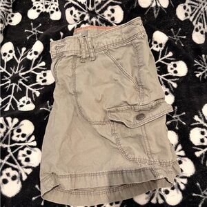 Natural Reflections Olive Cargo Shorts